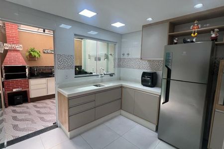 Casa à venda com 160m², 3 quartos e 2 vagas