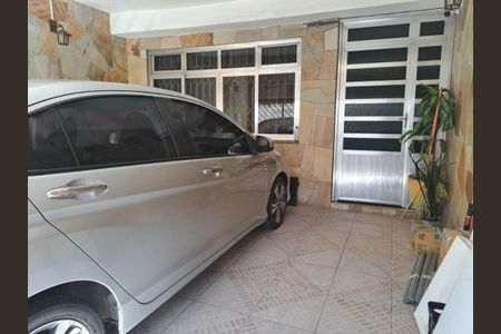 Casa à venda com 205m², 3 quartos e 2 vagas