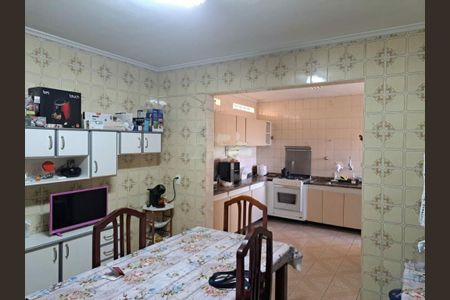 Casa à venda com 205m², 3 quartos e 2 vagas