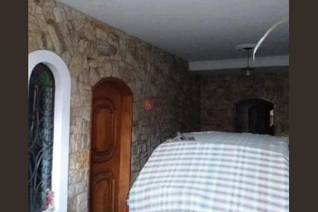 Casa à venda com 205m², 3 quartos e 2 vagas