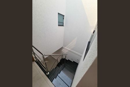 Casa à venda com 105m², 3 quartos e 2 vagas