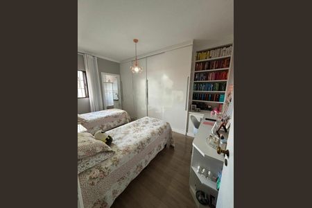 Casa à venda com 260m², 3 quartos e 6 vagas