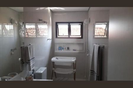 Casa à venda com 180m², 3 quartos e 3 vagas