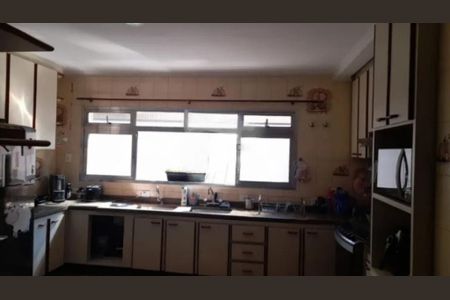 Casa à venda com 180m², 3 quartos e 3 vagas