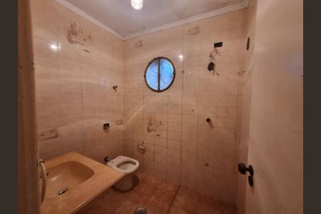 Casa à venda com 200m², 4 quartos e 2 vagas