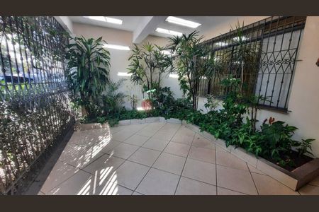 Casa à venda com 235m², 3 quartos e 2 vagas