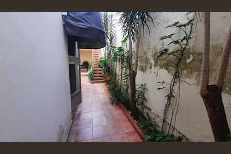 Casa à venda com 235m², 3 quartos e 2 vagas