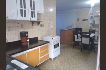 Casa à venda com 70m², 2 quartos e 1 vaga