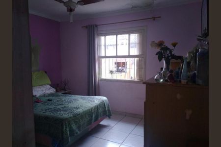 Casa à venda com 70m², 2 quartos e 1 vaga