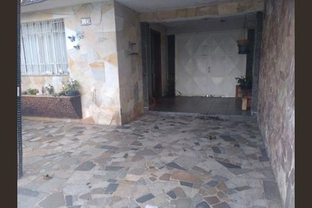 Casa à venda com 70m², 2 quartos e 1 vaga