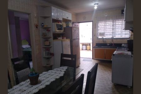Casa à venda com 70m², 2 quartos e 1 vaga