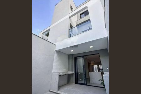 Casa à venda com 150m², 4 quartos e 2 vagas