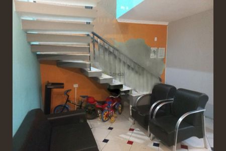 Casa à venda com 176m², 3 quartos e 4 vagas