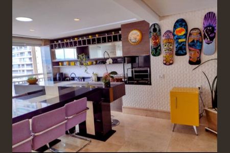 Apartamento à venda com 242m², 3 quartos e 4 vagas