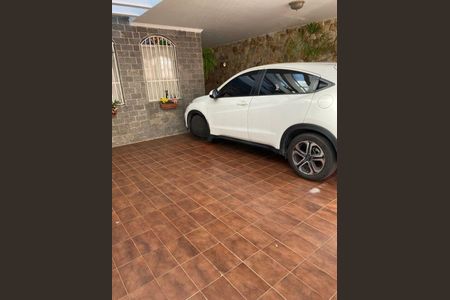 Casa à venda com 210m², 4 quartos e 2 vagas