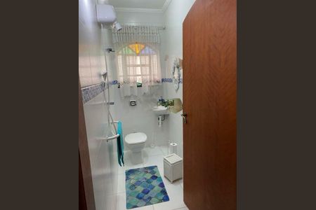 Casa à venda com 210m², 4 quartos e 2 vagas