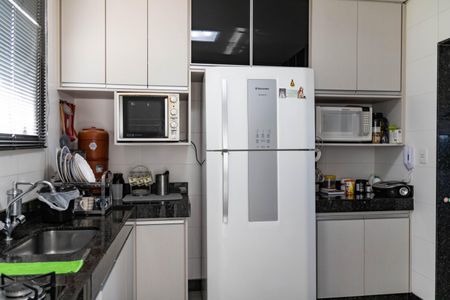 Apartamento à venda com 134m², 3 quartos e 2 vagas Apartamento à venda com 134m², 3 quartos e 2 vagasCozinha