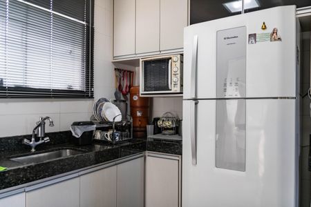 Apartamento à venda com 134m², 3 quartos e 2 vagas Apartamento à venda com 134m², 3 quartos e 2 vagasCozinha