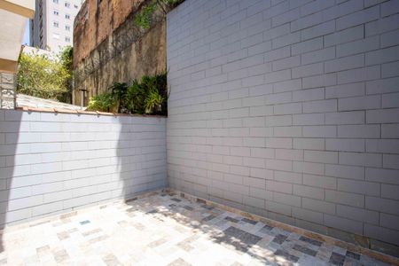 Casa à venda com 208m², 3 quartos e 2 vagasQuintal