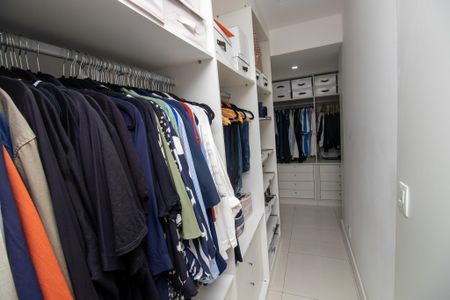 Apartamento à venda com 174m², 3 quartos e 2 vagasCloset da Suíte 2