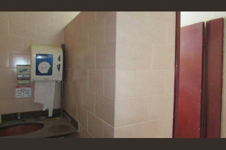 Casa à venda com 353m², 5 quartos e sem vaga