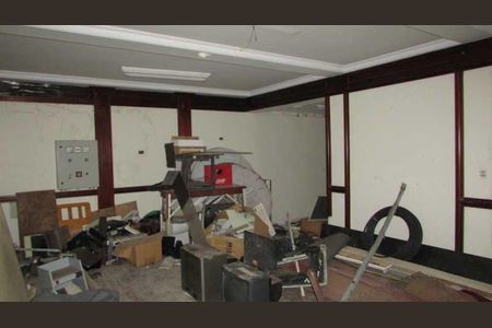 Casa à venda com 353m², 5 quartos e sem vaga