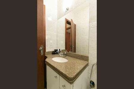 Casa à venda com 80m², 2 quartos e 1 vaga Casa à venda com 80m², 2 quartos e 1 vagaBanheiro Social