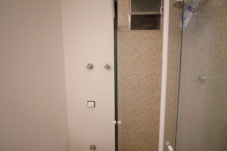 Apartamento à venda com 90m², 4 quartos e 1 vaga Apartamento à venda com 90m², 4 quartos e 1 vagaBanheiro da Suíte