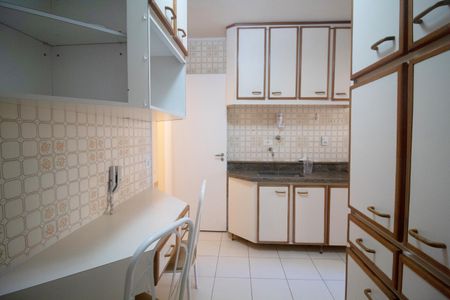 Apartamento à venda com 90m², 4 quartos e 1 vaga Apartamento à venda com 90m², 4 quartos e 1 vagaCozinha