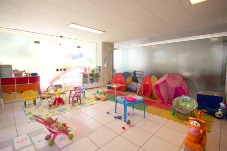 Apartamento à venda com 90m², 4 quartos e 1 vaga Apartamento à venda com 90m², 4 quartos e 1 vagaÁrea comum - Brinquedoteca