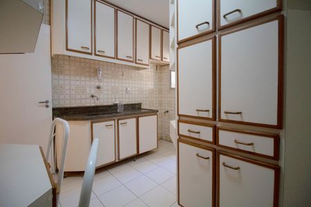 Apartamento à venda com 90m², 4 quartos e 1 vaga Apartamento à venda com 90m², 4 quartos e 1 vagaCozinha