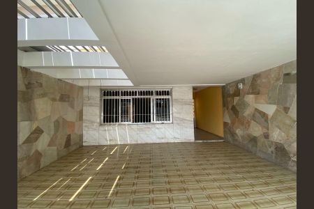 Casa à venda com 143m², 3 quartos e 2 vagasGaragem