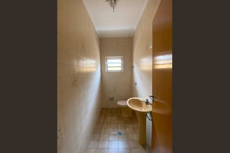 Casa à venda com 143m², 3 quartos e 2 vagasLavabo