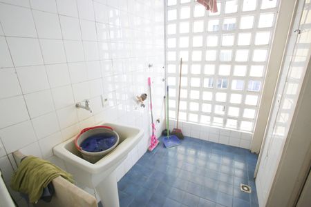 Apartamento à venda com 74m², 2 quartos e 1 vaga Apartamento à venda com 74m², 2 quartos e 1 vagaÁrea de Serviço