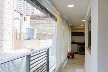 Apartamento à venda com 71m², 2 quartos e 1 vagaÁrea de Serviço
