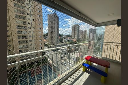 Apartamento à venda com 114m², 4 quartos e 2 vagas Apartamento à venda com 114m², 4 quartos e 2 vagasVista da Varanda