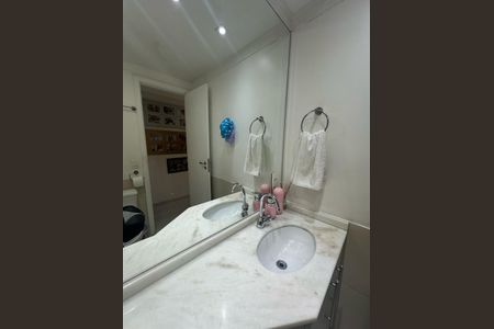 Apartamento à venda com 114m², 4 quartos e 2 vagas Apartamento à venda com 114m², 4 quartos e 2 vagasBanheiro
