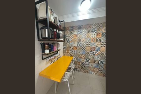 Apartamento à venda com 114m², 4 quartos e 2 vagas Apartamento à venda com 114m², 4 quartos e 2 vagasCozinha