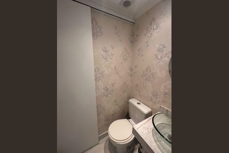 Apartamento à venda com 114m², 4 quartos e 2 vagas Apartamento à venda com 114m², 4 quartos e 2 vagasBanheiro