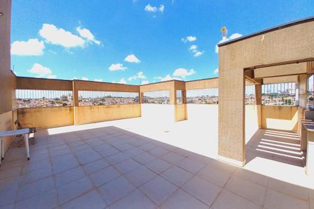 Apartamento à venda com 156m², 4 quartos e 2 vagas Apartamento à venda com 156m², 4 quartos e 2 vagasÁrea comum - Terraço