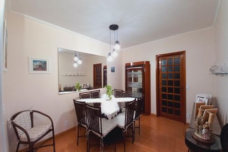 Apartamento à venda com 156m², 4 quartos e 2 vagas Apartamento à venda com 156m², 4 quartos e 2 vagasSala de Jantar
