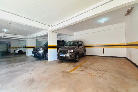 Apartamento à venda com 156m², 4 quartos e 2 vagas Apartamento à venda com 156m², 4 quartos e 2 vagasGaragem