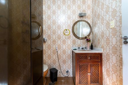 Apartamento à venda com 135m², 3 quartos e 1 vaga Apartamento à venda com 135m², 3 quartos e 1 vagaBanheiro 1