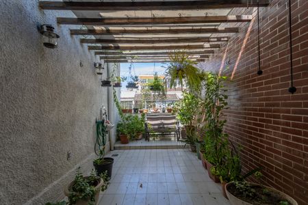 Apartamento à venda com 135m², 3 quartos e 1 vaga Apartamento à venda com 135m², 3 quartos e 1 vagaSala Varanda