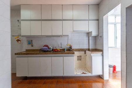 Apartamento à venda com 135m², 3 quartos e 1 vaga Apartamento à venda com 135m², 3 quartos e 1 vagaCozinha