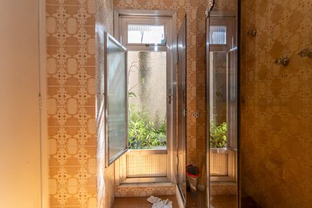 Apartamento à venda com 135m², 3 quartos e 1 vaga Apartamento à venda com 135m², 3 quartos e 1 vagaBanheiro 1