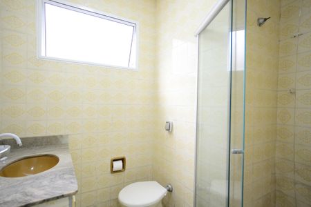 Casa para alugar com 190m², 2 quartos e 4 vagasBanheiro