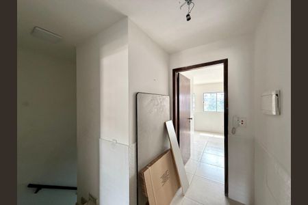 Casa à venda com 180m², 3 quartos e 2 vagas Casa à venda com 180m², 3 quartos e 2 vagasCorredor Quartos