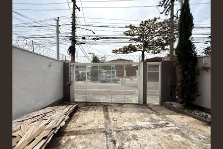 Casa à venda com 180m², 3 quartos e 2 vagas Casa à venda com 180m², 3 quartos e 2 vagasGaragem