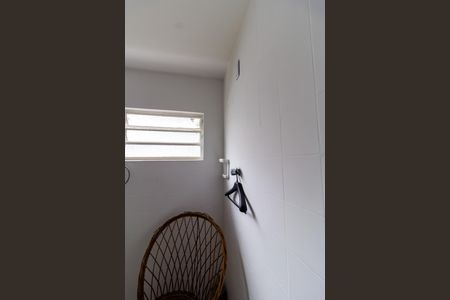 Casa à venda com 208m², 6 quartos e 4 vagas Casa à venda com 208m², 6 quartos e 4 vagasBanheiro 2